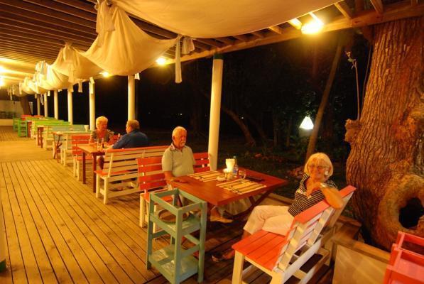 Palmeraie Beach Hotel, Rayong Ban Ang Екстер'єр фото